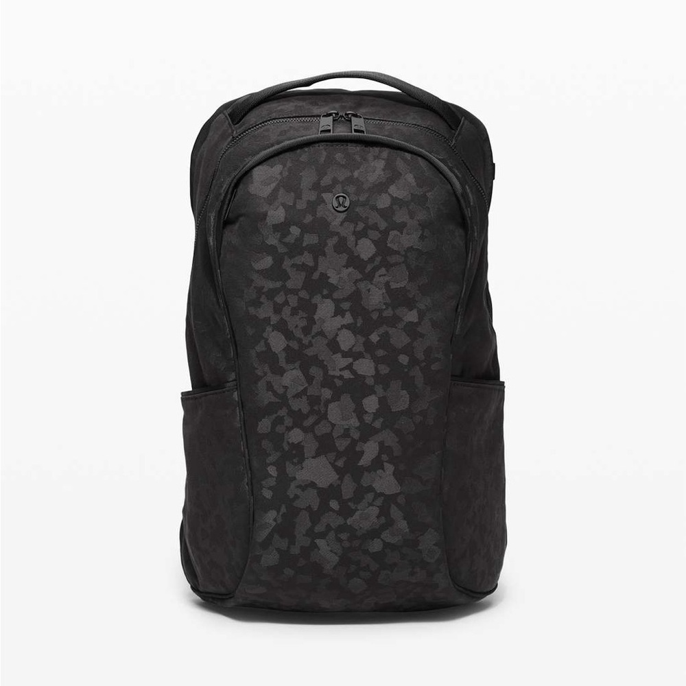 Lululemon Out Of Range Backpack *20L in Fragment Camo Jacquard Black Deep Coal